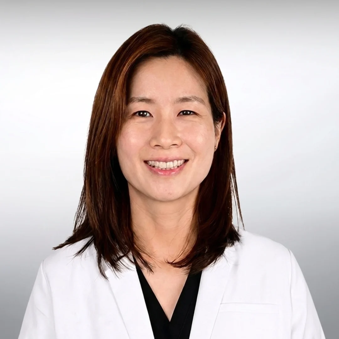 Dr Emma