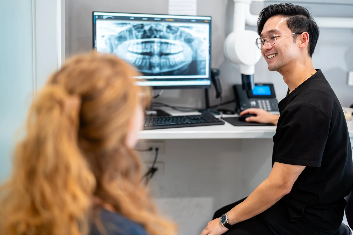 Who is Doing Your Dental Implant? Who is Doing Your Dental Implant 1
